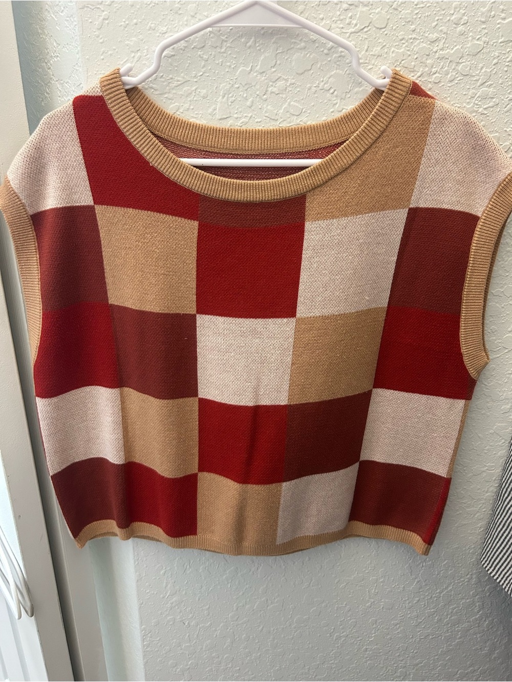 Checked Knit Sleeveless Sweater Vest - Red & Tan